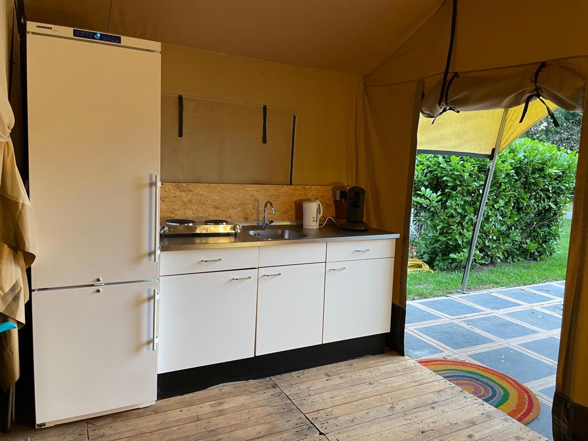 Camping Engelbert โกรนิงเงน ภายนอก รูปภาพ