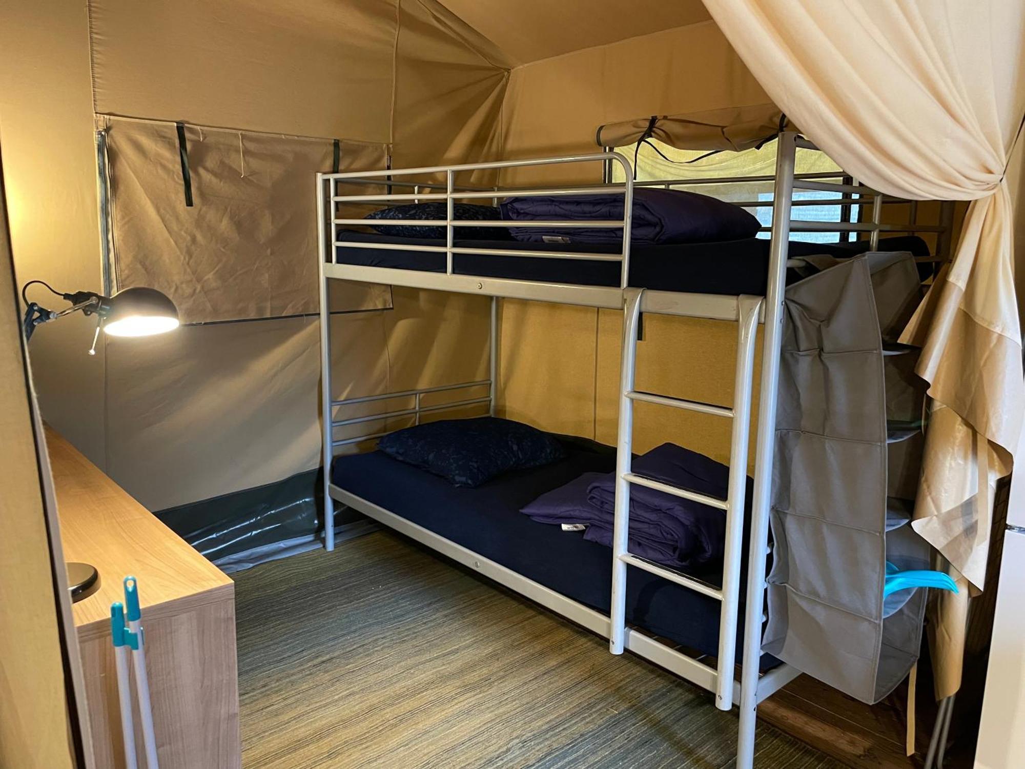 Camping Engelbert โกรนิงเงน ภายนอก รูปภาพ